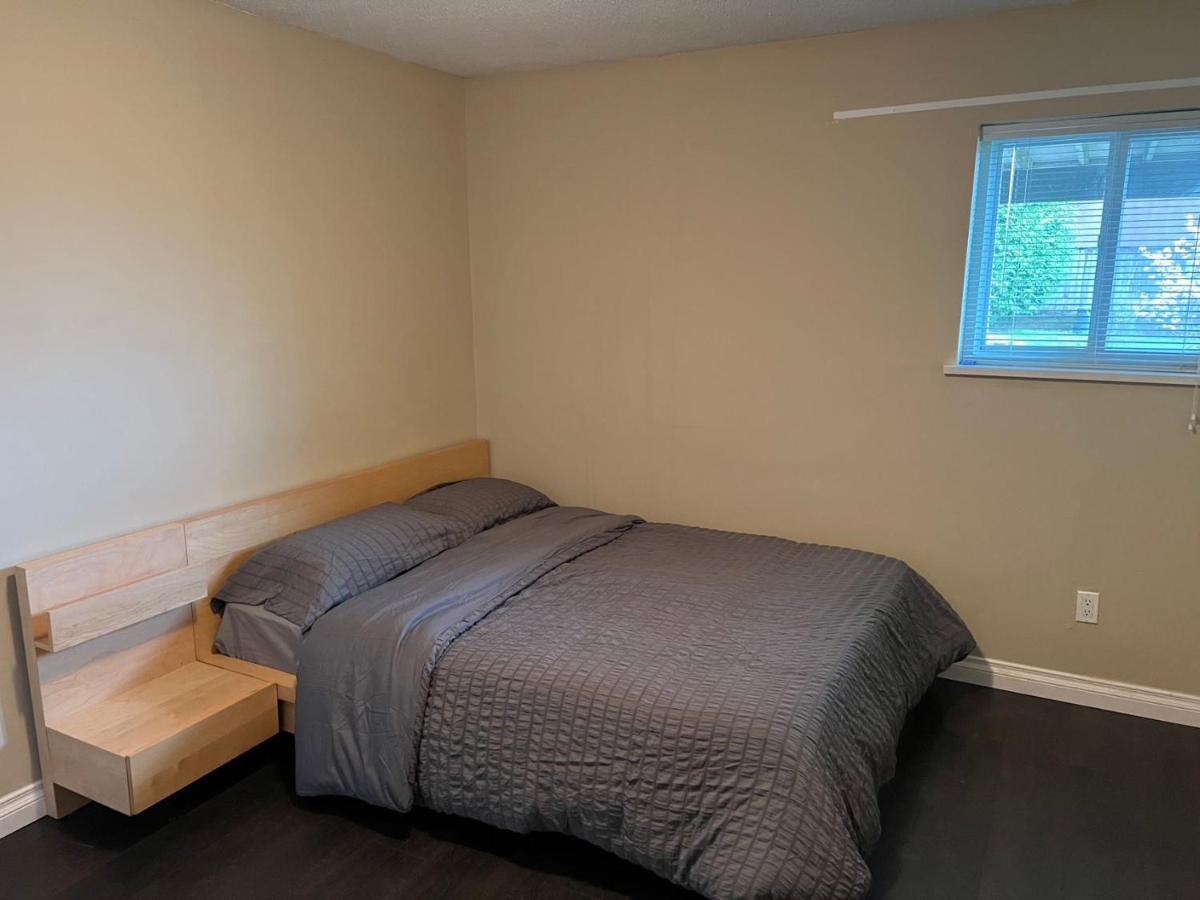 One Bedroom, One Living Room, One Kitchen And One Bathroom With Independent Access Ричмонд Екстер'єр фото