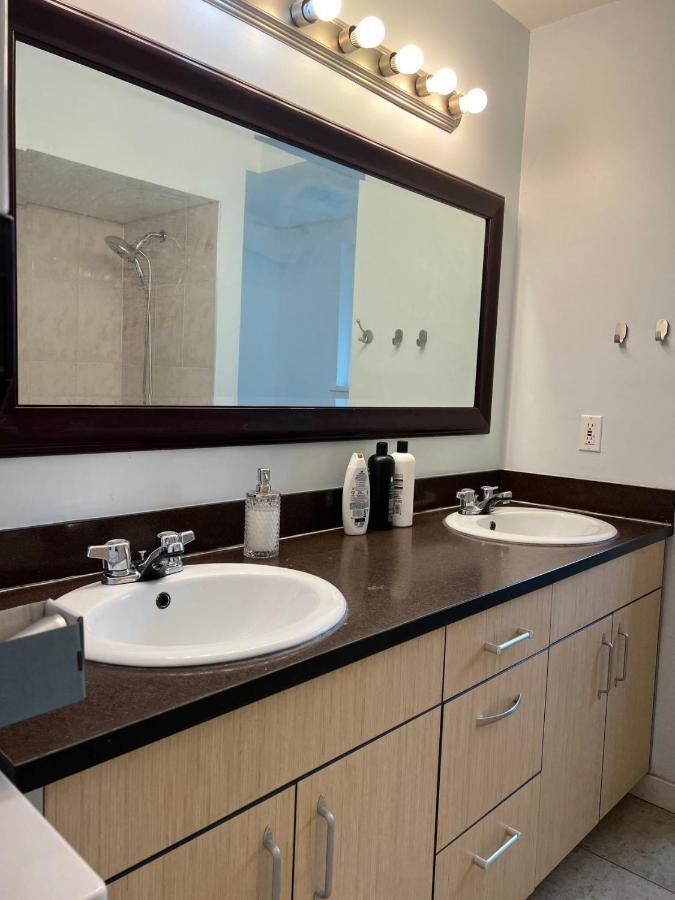 One Bedroom, One Living Room, One Kitchen And One Bathroom With Independent Access Ричмонд Екстер'єр фото